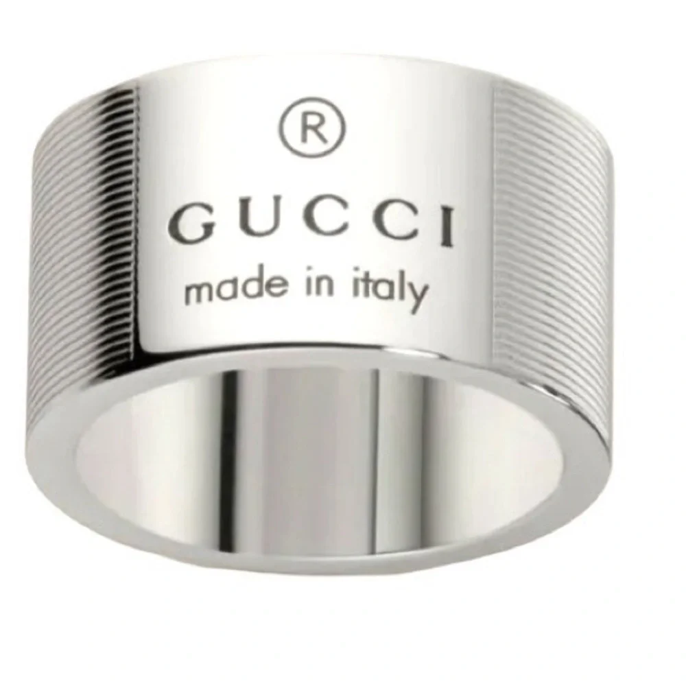 Authentic Gucci Signature Silver Band Ring - Size 6 3/4